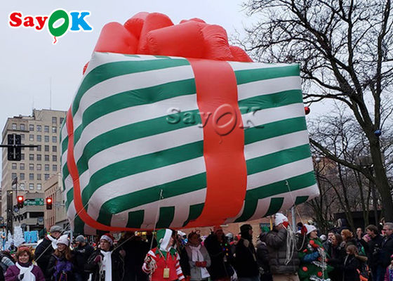 ऑक्सफ़ोर्ड कपड़े के inflatable क्रिसमस उपहार बॉक्स हीलियम परेड गुब्बारा