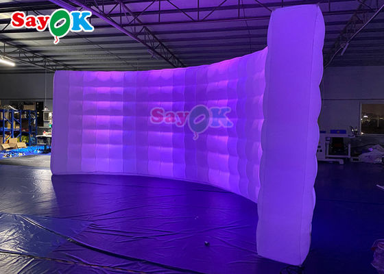 घुमावदार दीवार मल्टी कलर inflatable पृष्ठभूमि दीवार के साथ एलईडी स्ट्रिप्स फोटो बूथ दीवार बिक्री के लिए